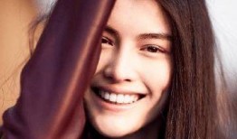 何穗最新爆料视频大全,揭秘时尚界女神的私生活与时尚秘籍